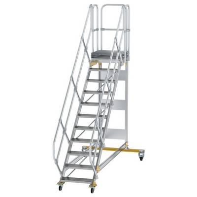 Eine rollbare Aluminiumtreppe mit Geländern und Plattform, geeignet für den sicheren Zugang zu erhöhten Arbeitsbereichen.