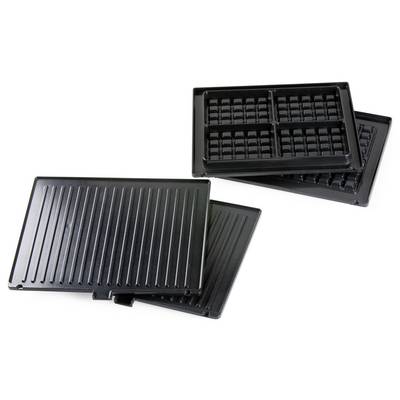 Zwei schwarze Grillplatten, eine geriffelt und eine mit Waffelmustern, auf weißem Hintergrund.