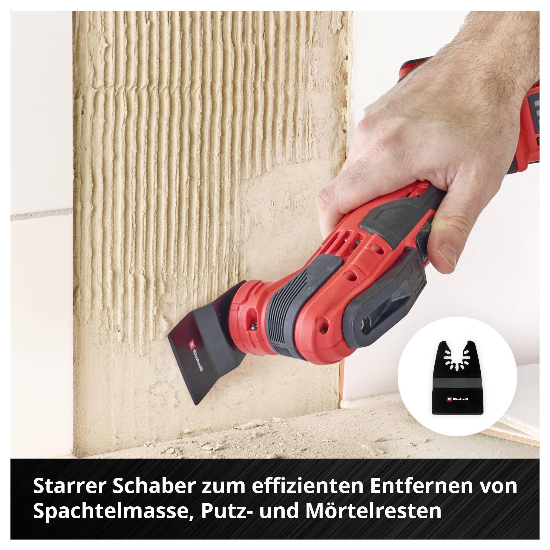 'Hand hält elektrischen Schaber, der zum Entfernen von Spachtelmasse und Mörtelreste von einer Wand verwendet wird.'
