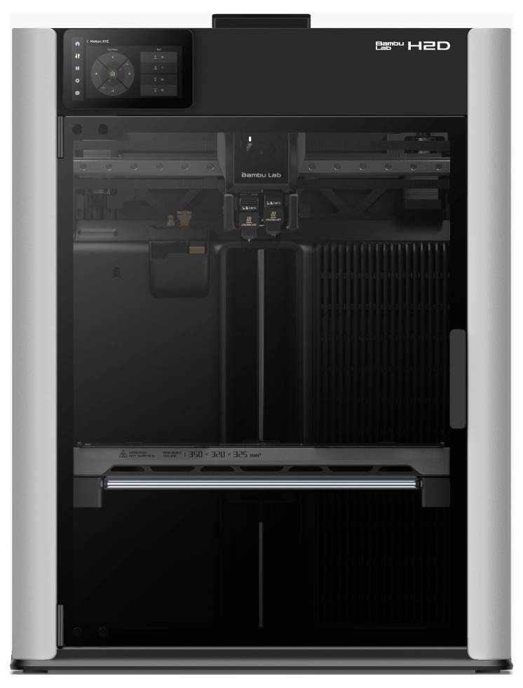 Ein moderner 3D-Drucker mit einem transparenten Gehäuse, das den Druckbereich zeigt. Oben links befindet sich ein Bedienfeld.