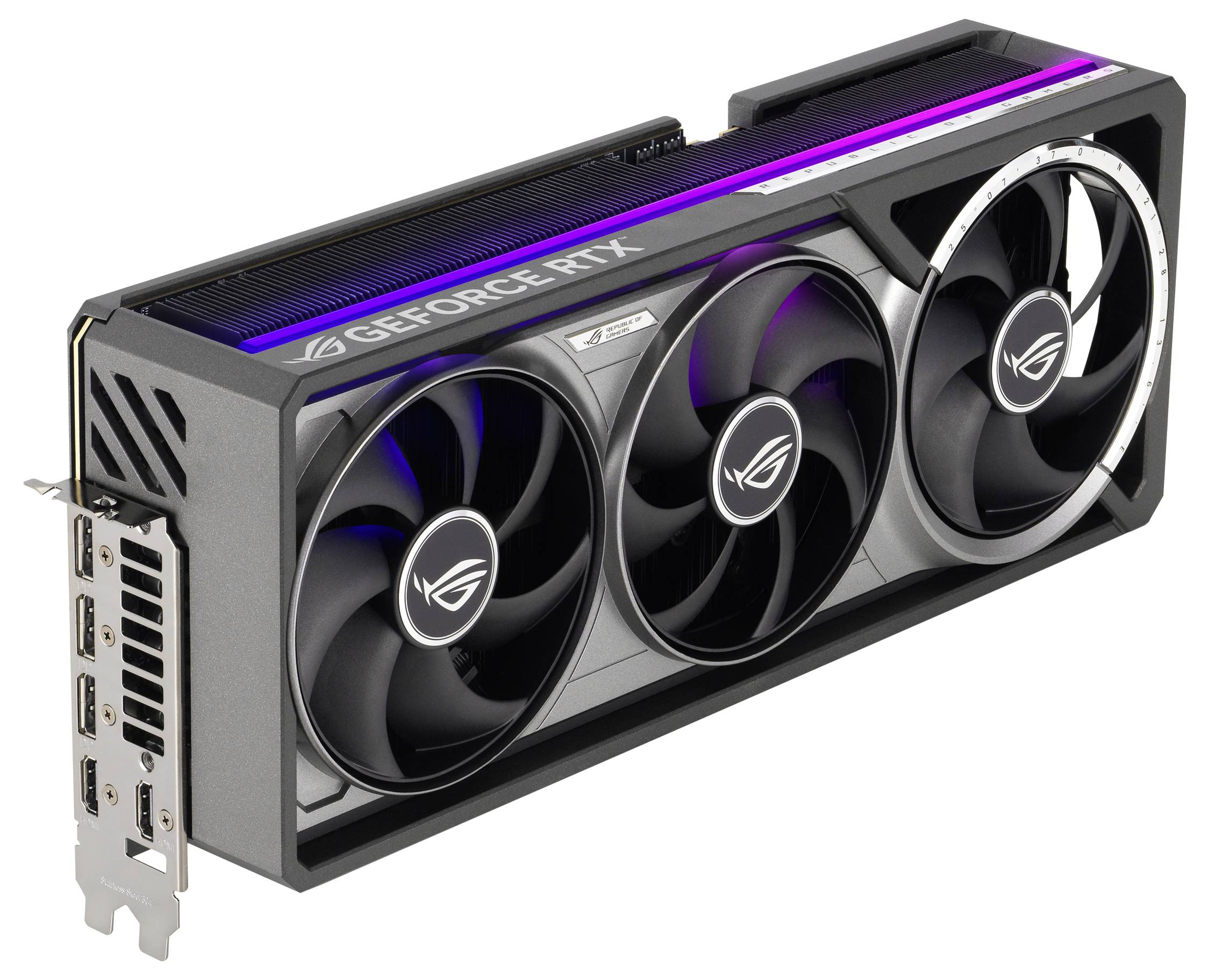 Eine schwarze Grafikkarte mit drei Lüftern und leuchtendem LED-Streifen, Modell 'GeForce RTX', wird seitlich gezeigt.