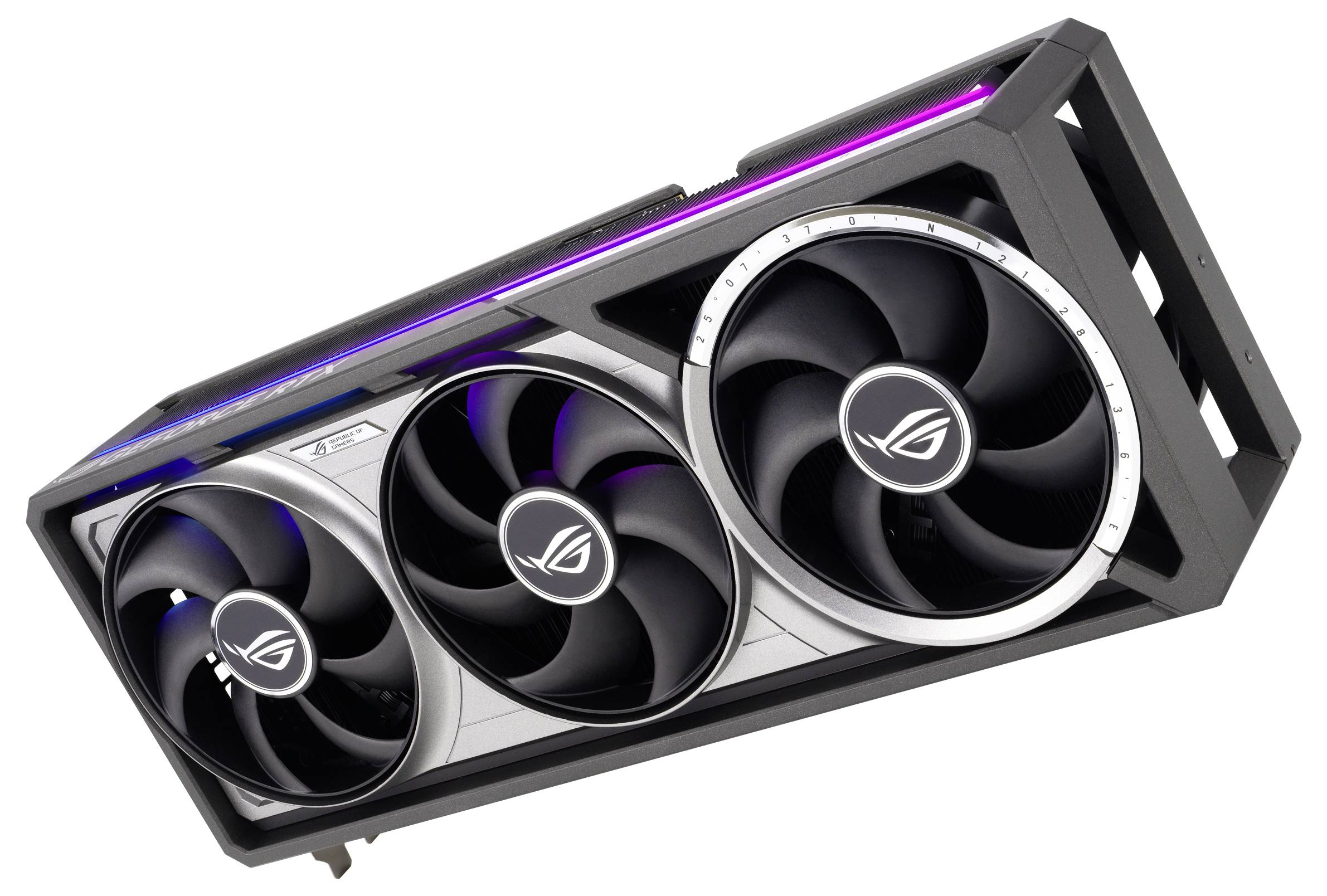 Eine Gaming-Grafikkarte mit drei Lüftern und einem RGB-Leuchtstreifen.