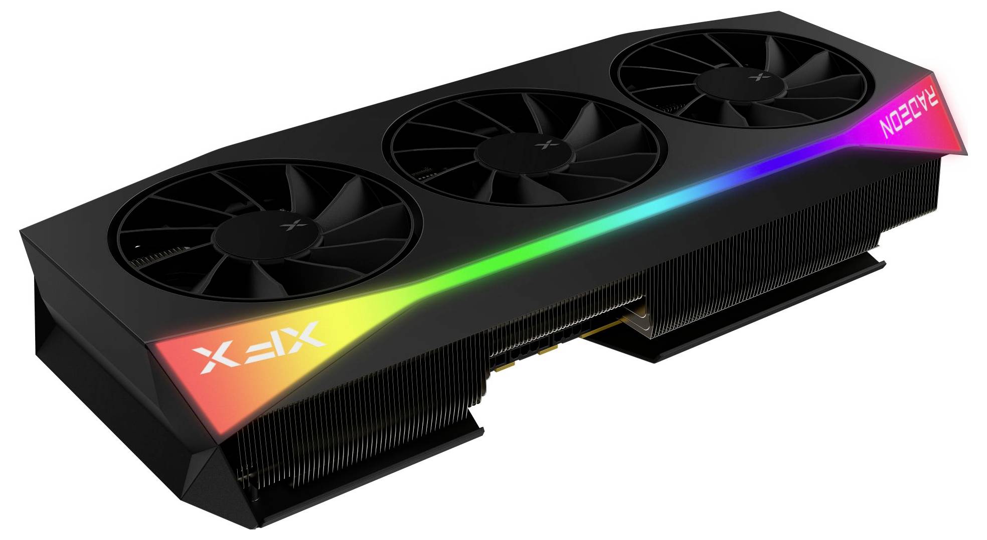 Eine Grafikkarte mit drei Kühlventilatoren, RGB-Beleuchtung und der Aufschrift 'XFX Radeon'.