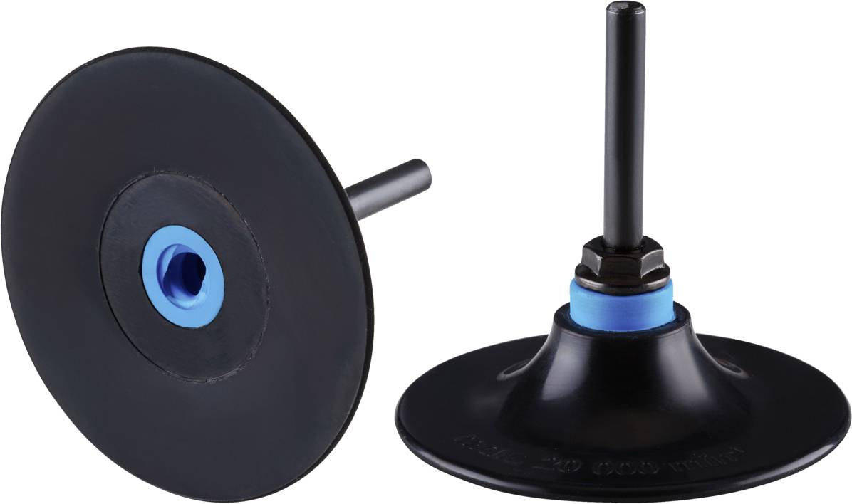 Zwei schwarze Schleifscheiben mit blauem Innenring, eine liegend, die andere stehend mit Stange.