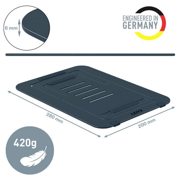 'Schwarzer Laptopständer, 280x200 mm, 6 mm dick, 420 g. Mit Text: Engineered in Germany, Symbol einer Feder für Leichtgewicht.'