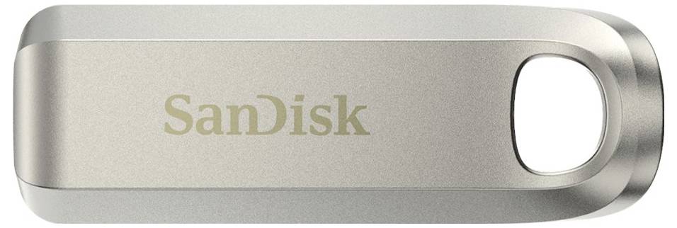 USB-Stick von SanDisk in metallischem Silber. Er ist kompakt und verfügt über eine Öse zum Befestigen an einem Schlüsselbund.