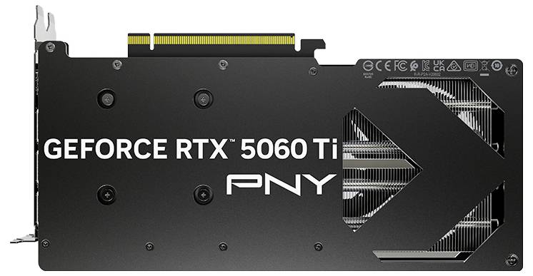 Rückseite einer PNY GeForce RTX 5060 Ti Grafikkarte. Sichtbar sind Kühlrippen und Aufschriften.