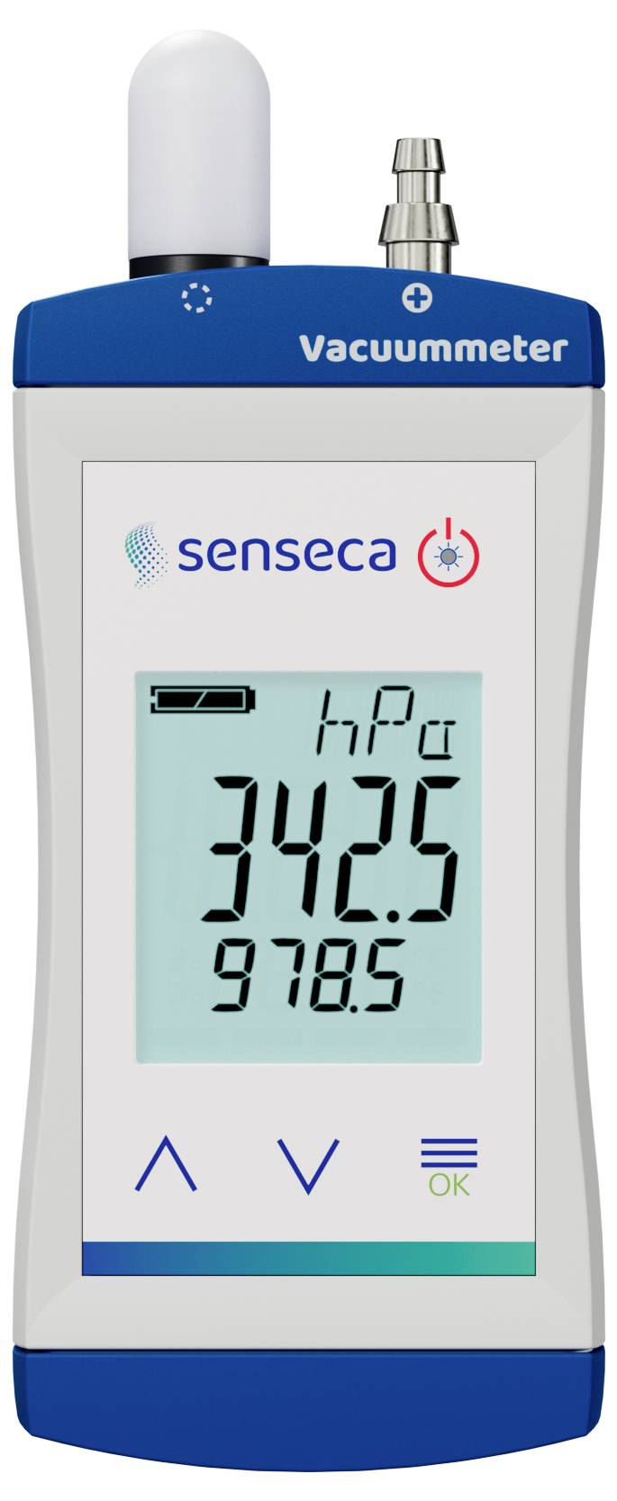 'Digitales Vakuummeter mit blauem Gehäuse zeigt 3425 und 978.5 an. Oben links ein Batterie-Symbol. Markenname und Bedientasten sichtbar.'