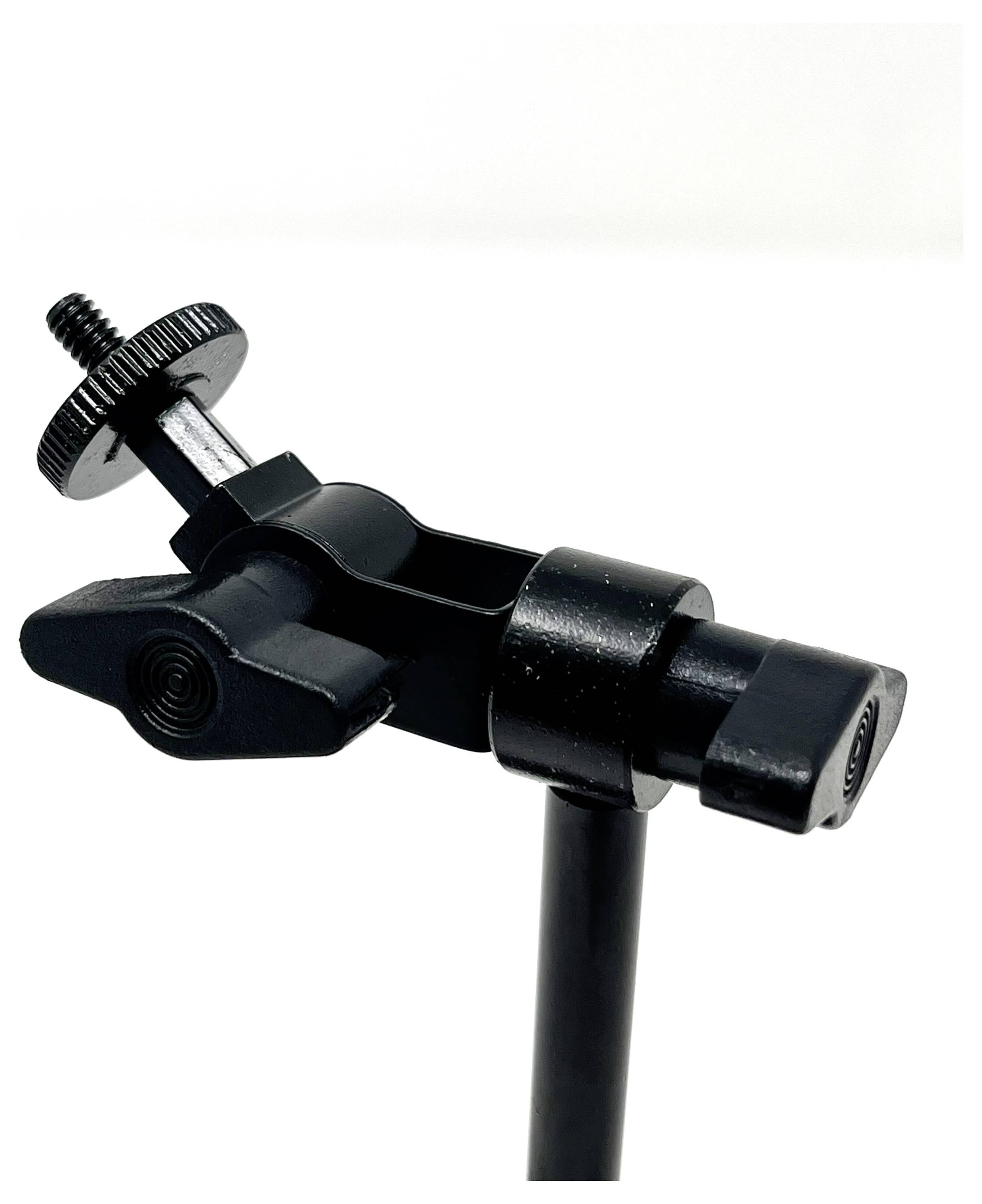 Ein schwarzer Mikrofonständer-Adapter mit Schraubmechanismus, geeignet zur Befestigung an einem Stativ oder Halterung.