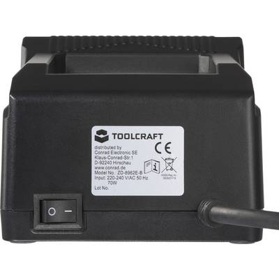 'TOOLCRAFT' schwarzes Netzteil mit Schalter und Etikett mit elektrischen Spezifikationen und Konformitätszeichen.