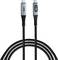 'USB-C auf USB-C-Kabel mit integriertem Display zur Anzeige der Echtzeit-Ladegeschwindigkeit in Watt. Schwarz mit silbernem Anschluss.'