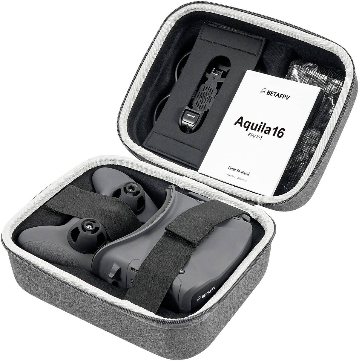 Öffne grauen Koffer mit FPV-Brille, einem Benutzerhandbuch mit dem Titel 'Aquila16' und Zubehör, konzipiert für Drohnenpilotage.