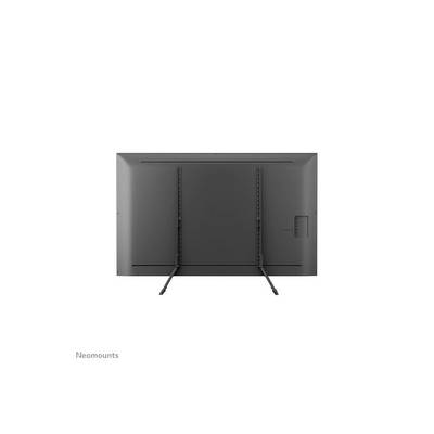 Rückansicht eines Fernsehers mit angebrachten Standfüßen.