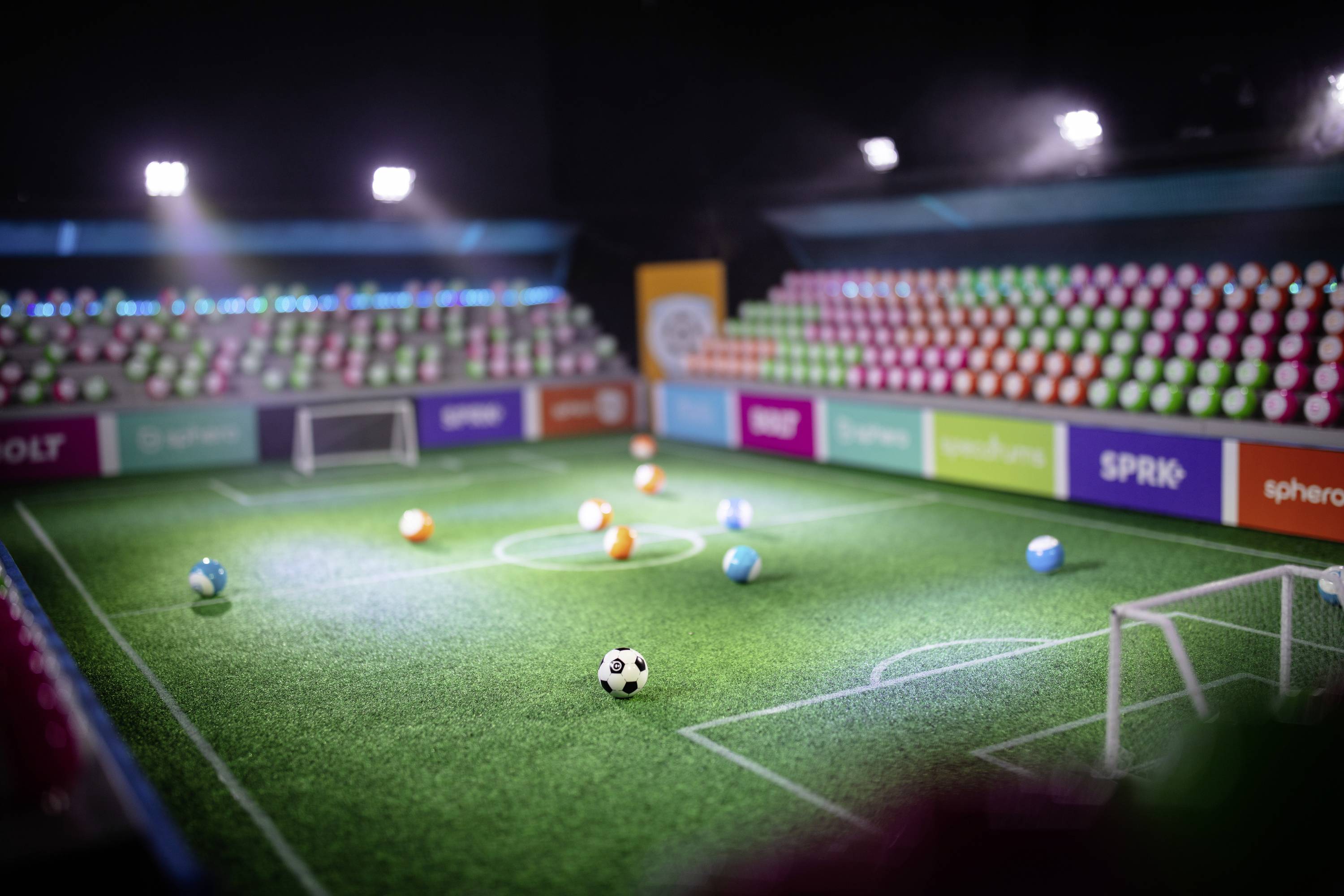Sphero M001SRW Sphero Mini Soccer Experimentierkasten-6