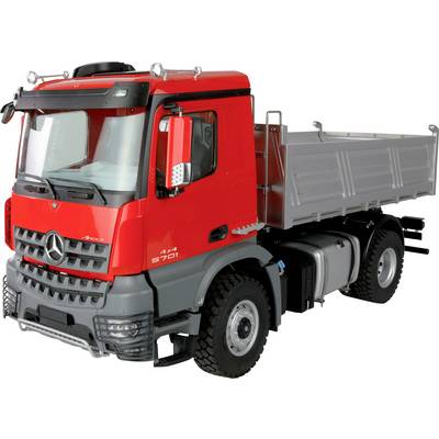Roter Lastwagen mit offener Ladefläche, geeignet für den Transport schwerer Güter. Vorderansicht mit sichtbaren Details der Kabine.