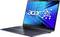 Acer-Laptop zeigt 'acer ai' auf einem blauen, digital gestalteten Bildschirm.
