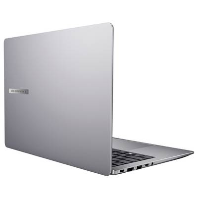 Ein schlanker, silberner Laptop, halb geöffnet, der seine Seite und Rückseite zeigt. Er verfügt über mehrere Anschlüsse an der Seite, die auf Funktionalität hinweisen.