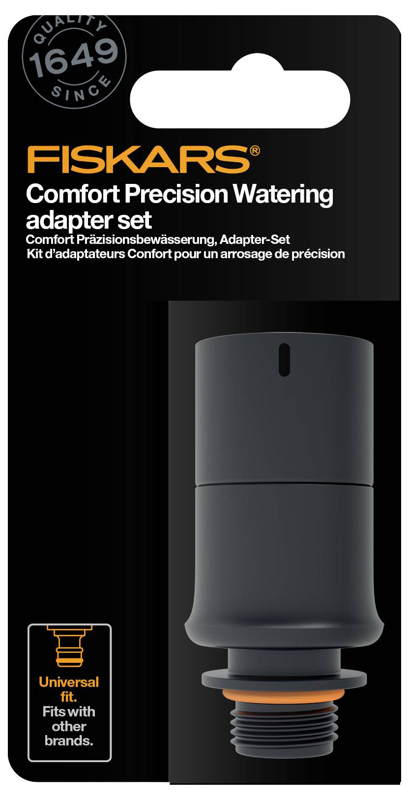 'FISKARS Comfort Precision Watering adapter set' Verpackung. Produktbild eines schwarzen Adapters mit orangefarbenem Detail unten.