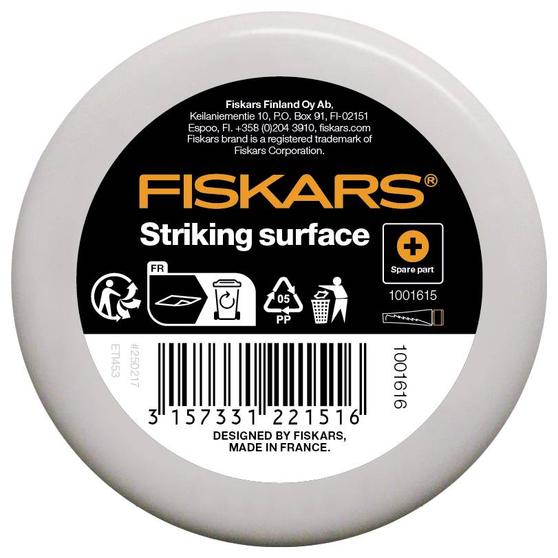 'FISKARS Striking surface', Ersatzteil, Produktnummer 1001615. Weißer runder Deckel mit Markenname und Anweisungen. Hergestellt in Frankreich.