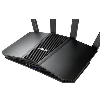 Ein schwarzer WLAN-Router mit vier Antennen und mehreren blauen Statusleuchten auf der Vorderseite.