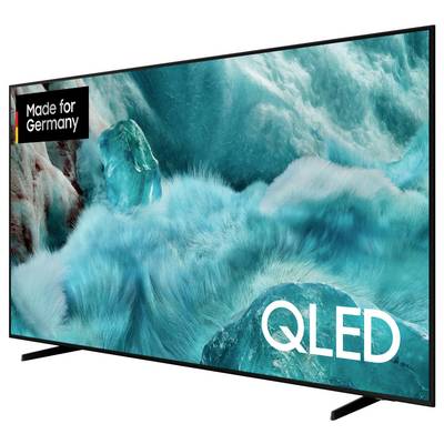 Ein QLED-Fernseher mit einem Hintergrundbild aus türkisfarbenem Gletschereis. In der Ecke oben links steht 'Made for Germany'.