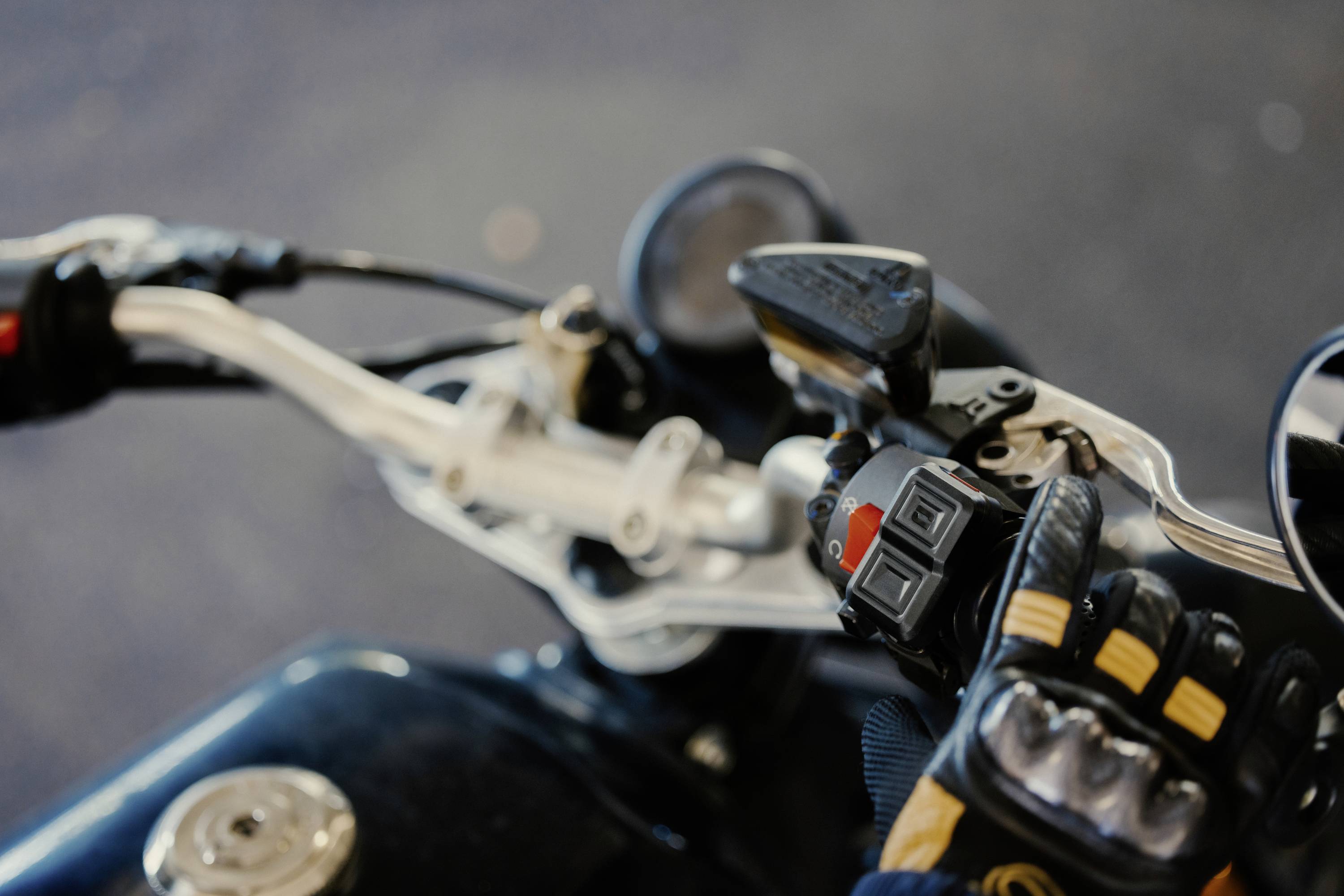 Crosscall X-Command Bluetooth- und Kabelfernbedienung Smartphone Fernbedienung Schwarz-10