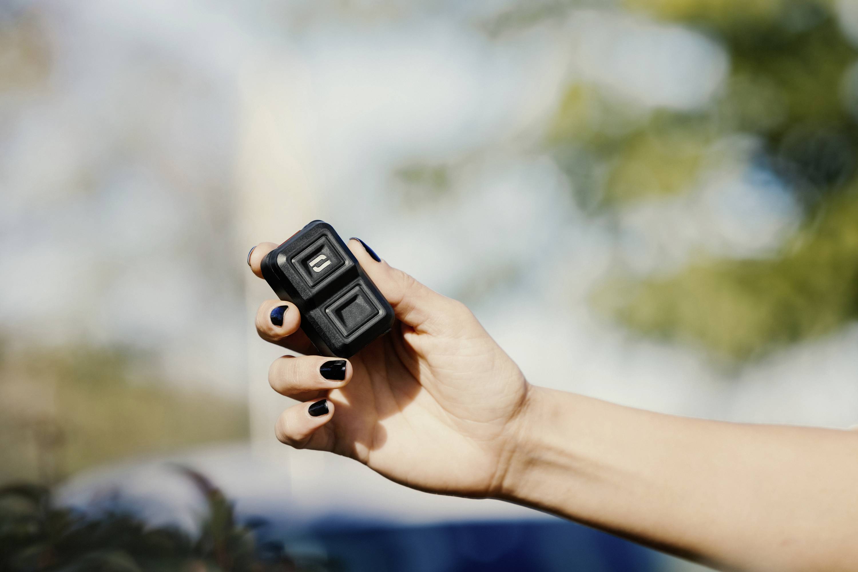 Crosscall X-Command Bluetooth- und Kabelfernbedienung Smartphone Fernbedienung Schwarz-16