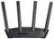 Ein schwarzer WLAN-Router mit vier Antennen, Rückansicht mit Ethernet-Ports, Einschaltknopf und USB-Anschluss.