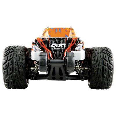 Ferngesteuertes Auto mit breiten Reifen und orange-schwarzem Design, gesehen von vorne.