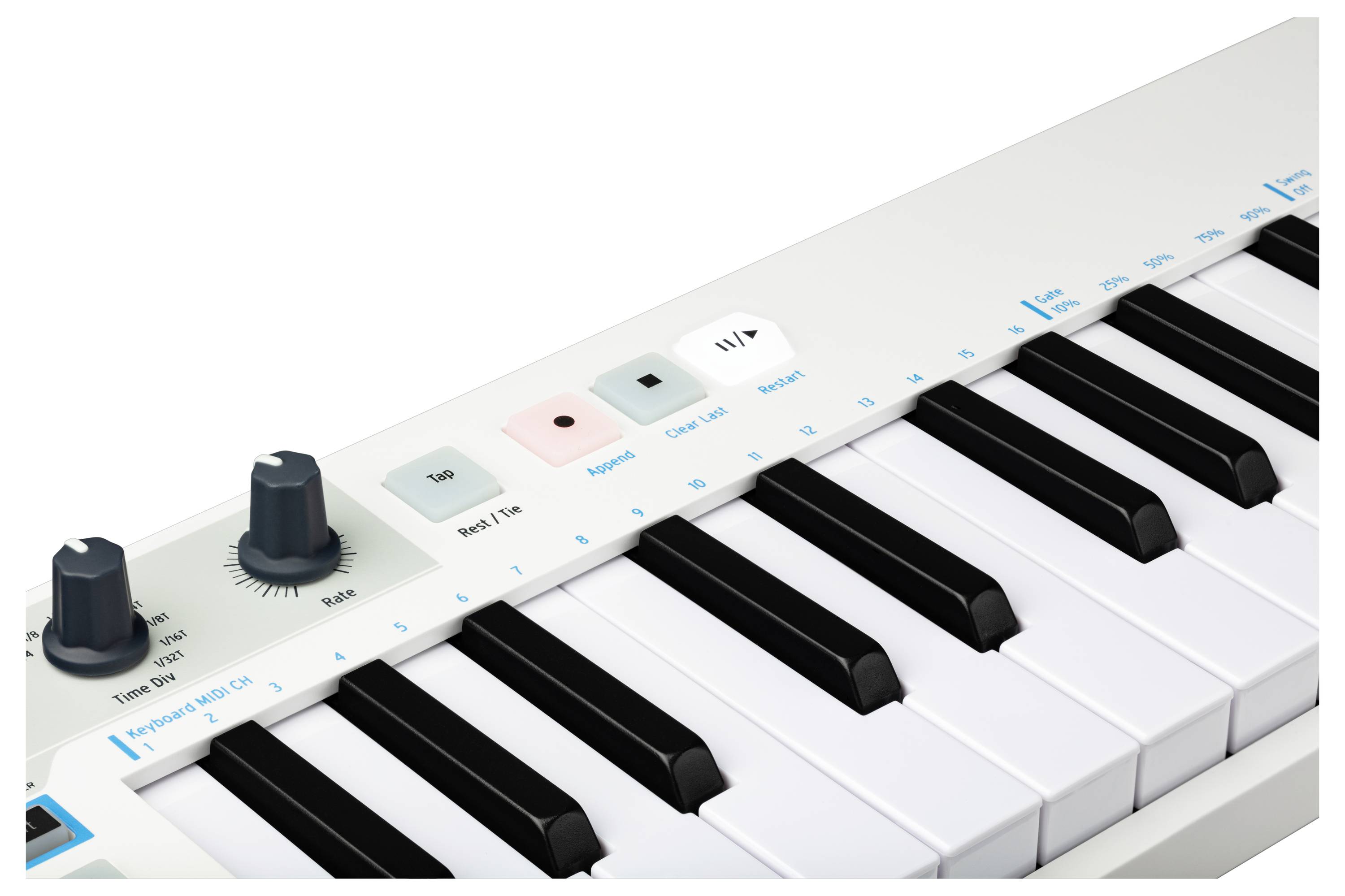 Ein MIDI-Keyboard mit weißen und schwarzen Tasten, Drehreglern und farbigen Tasten für verschiedene Funktionen.