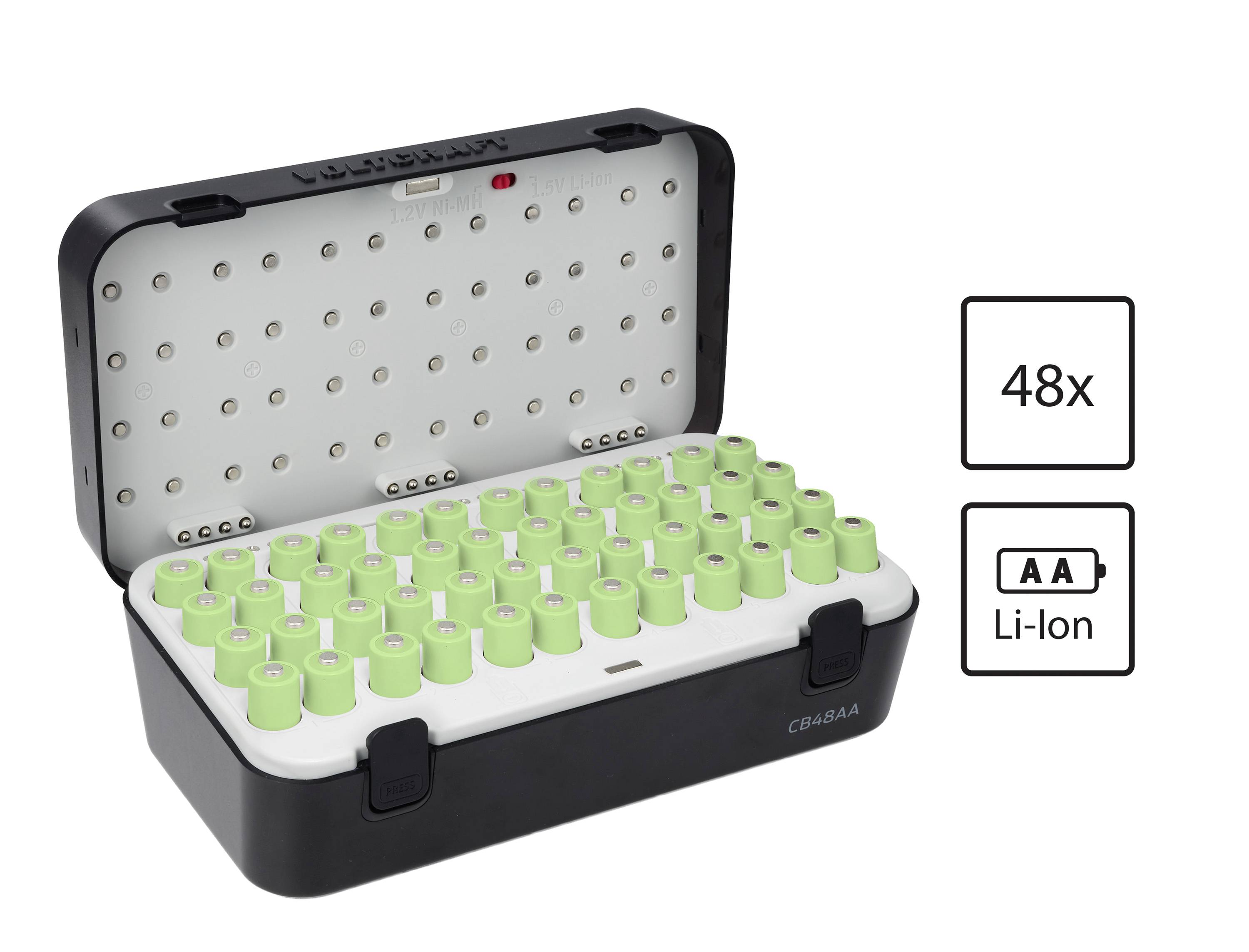 Offener Batteriestoragekoffer mit 48 grünen AA-Akkus mit Lithium-Ionen-Technologie, mit den Beschriftungen '48x' und 'AA Li-ion' daneben.