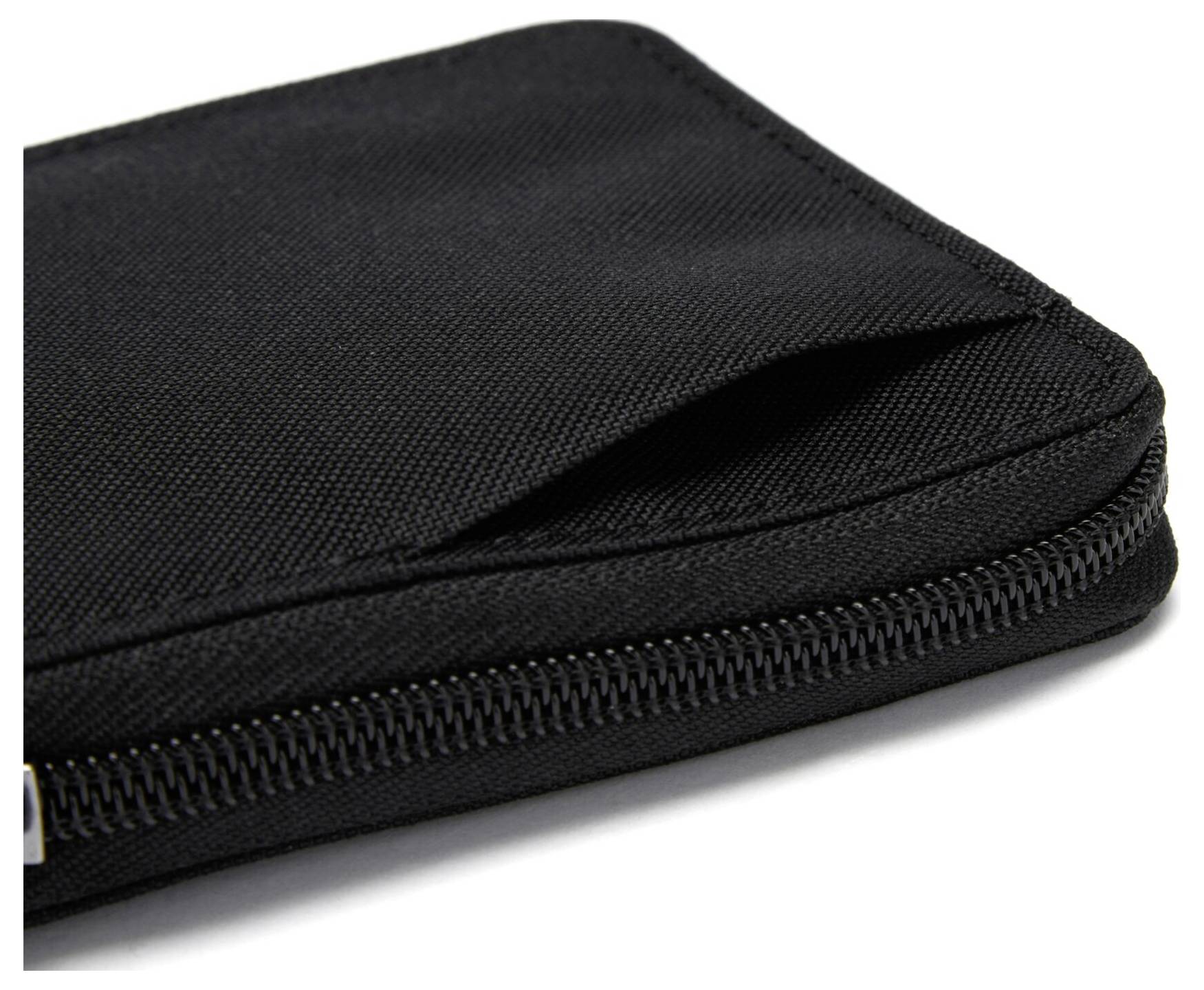 Pacsafe Portemonnaie RFIDsafe Zip Around Wallet (B x H x T) 11 x 10 x 2 cm Schwarz 11050130-7