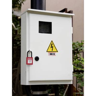 Ein elektrisches Panel mit einem Sperrhinweisschild und der Spannungsbezeichnung "380 V", was auf eine hohe Spannung hinweist. Das Panel ist gesichert und im Freien montiert.
