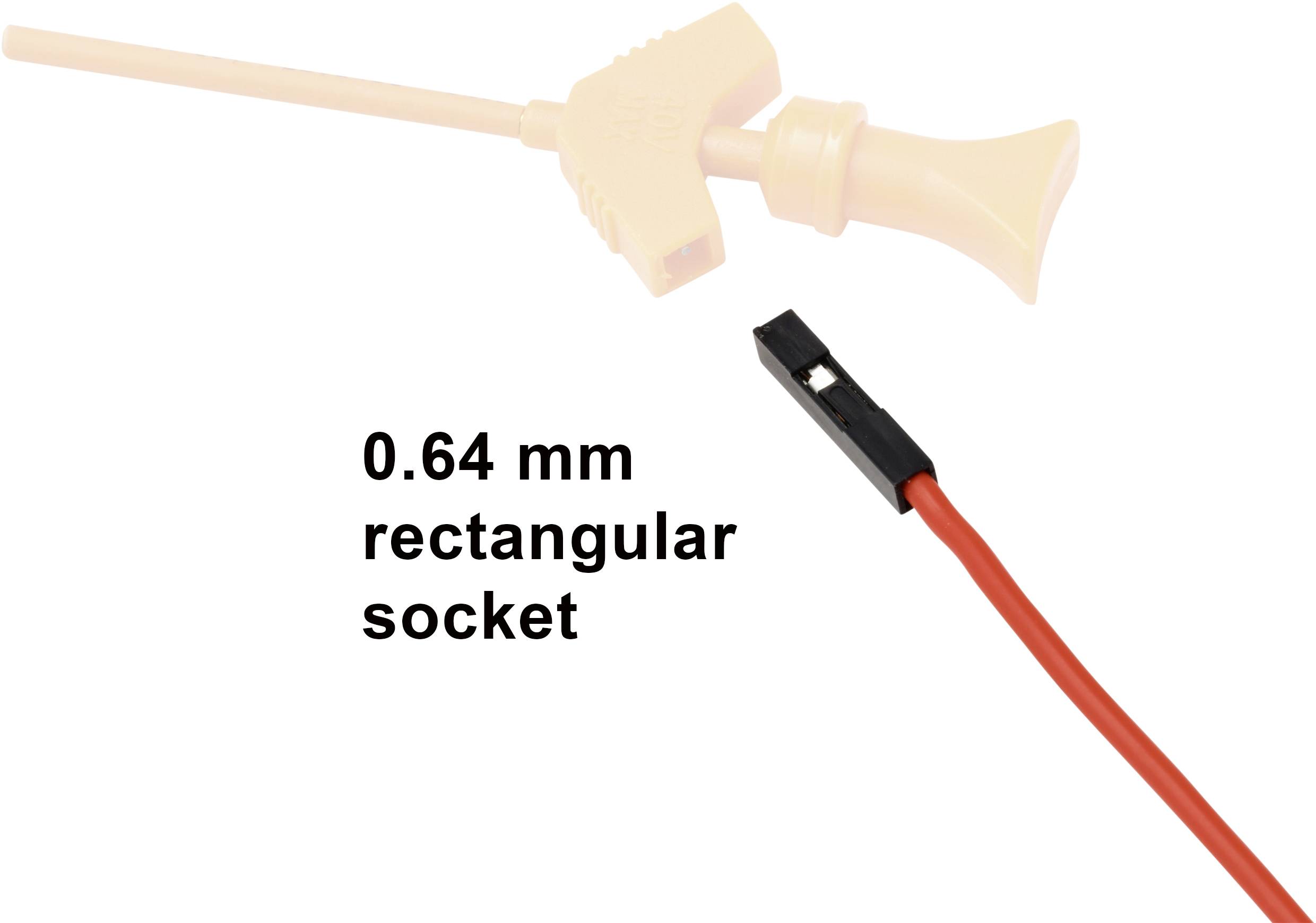 Eine 0,64 mm rechteckige Buchse und Steckverbinder-Anordnung mit einem orangefarbenen Kabel, wahrscheinlich für elektronische oder elektrische Verbindungen verwendet.