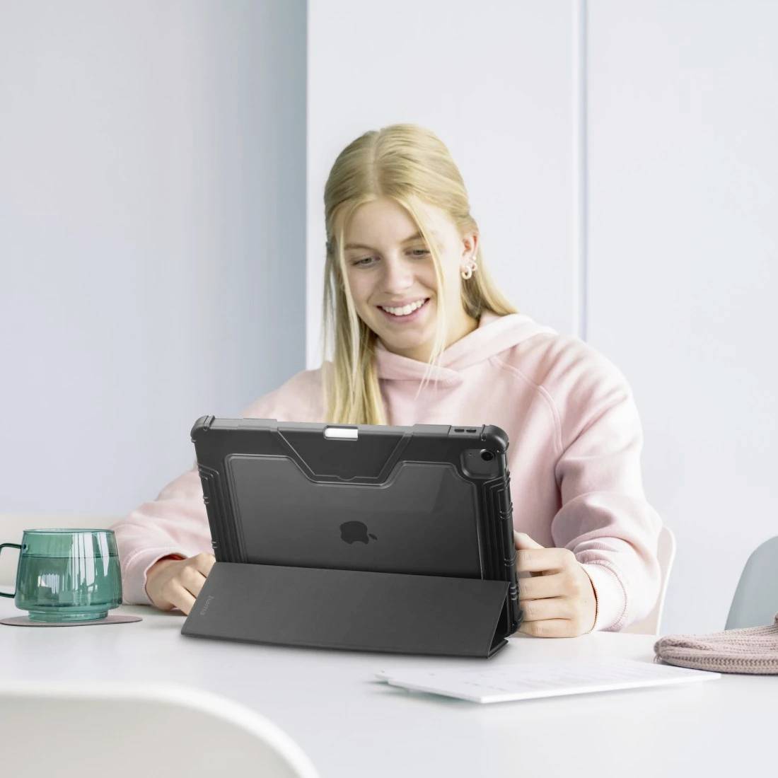Hama Protection outdoor Tablet Hülle Apple iPad Air 11" (M4, 2026), iPad Air 11" (M3, 2025), iPad Air 11" (M2, 2024) 27,-6