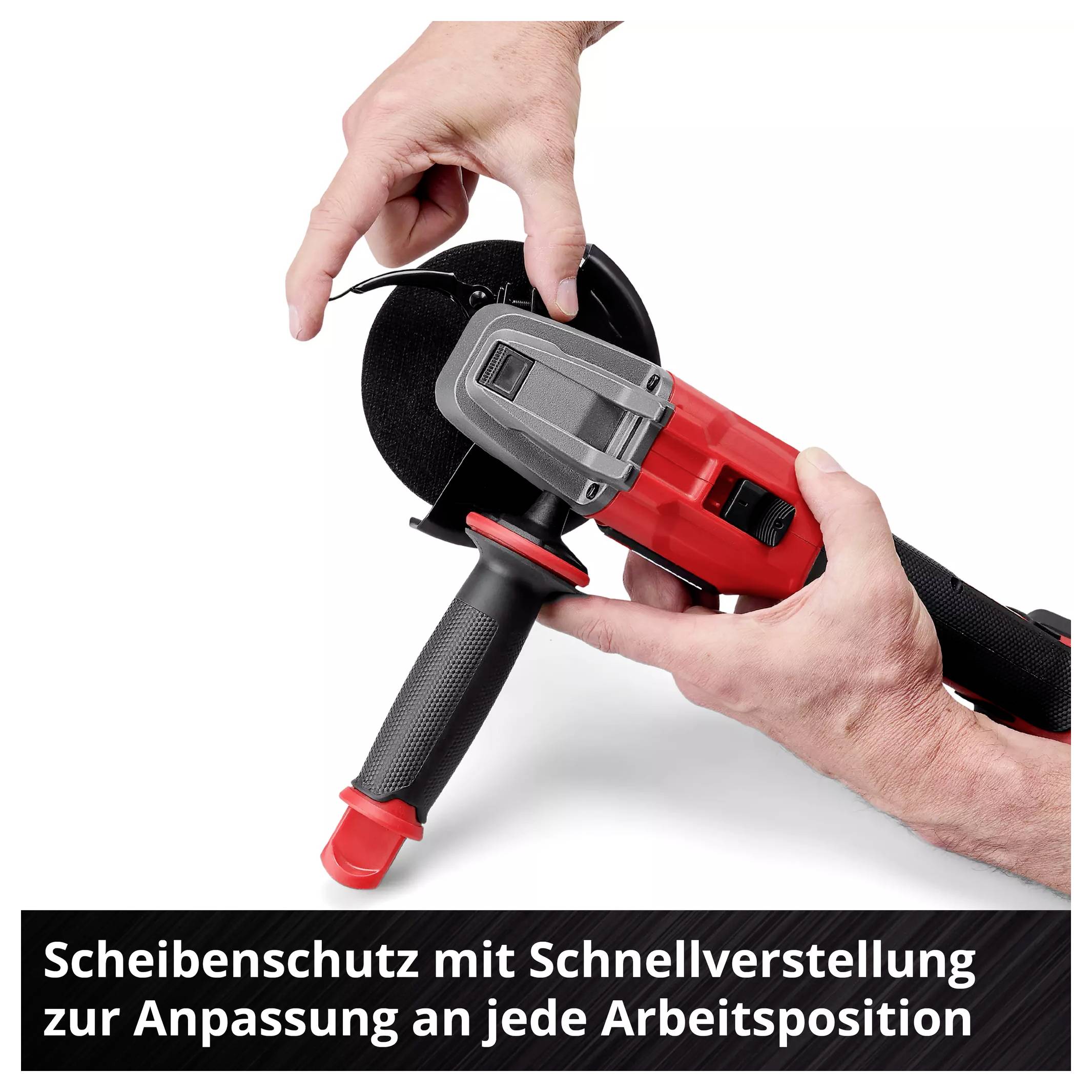 Person hält einen Winkelschleifer mit einem großen Scheibenschutz. Text auf dem Bild: 'Scheibenschutz mit Schnellverstellung zur Anpassung an jede Arbeitsposition'.