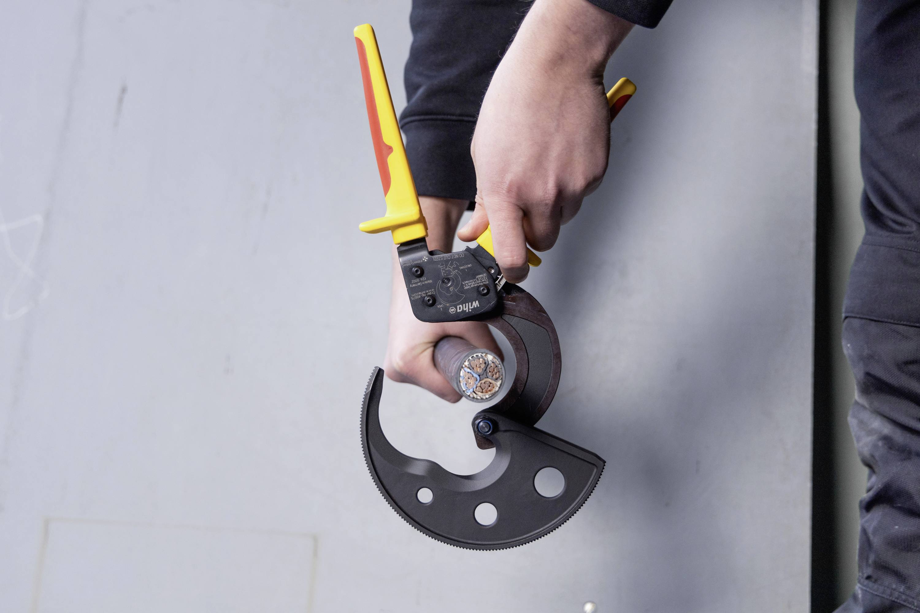 Wiha 46675 Kabelschneider Geeignet für (Abisoliertechnik) Alu- und Kupferkabel, ein- und mehrdrähtig 62 mm 500 mm²-10