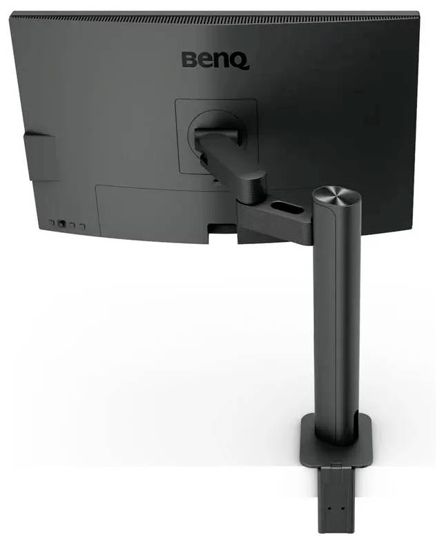 Ein schwarzer BenQ-Monitor, von hinten betrachtet, montiert auf einem verstellbaren Ständer mit schlankem, minimalistischem Design.