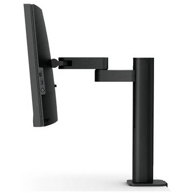 Seitenansicht eines schwarzen Computermonitors, der auf einem verstellbaren Monitorarm befestigt ist und dessen Höhen- und Ausrichtungsflexibilität demonstriert.