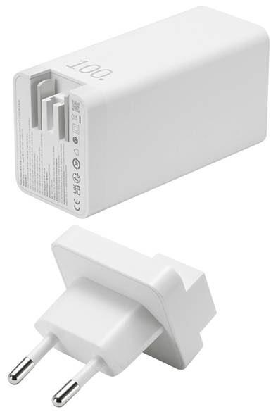 Ein weißer Netzadapter mit klappbaren Steckern, seitlich mit '100' beschriftet, geeignet zum Aufladen von Geräten mit USB-C-Anschlüssen.