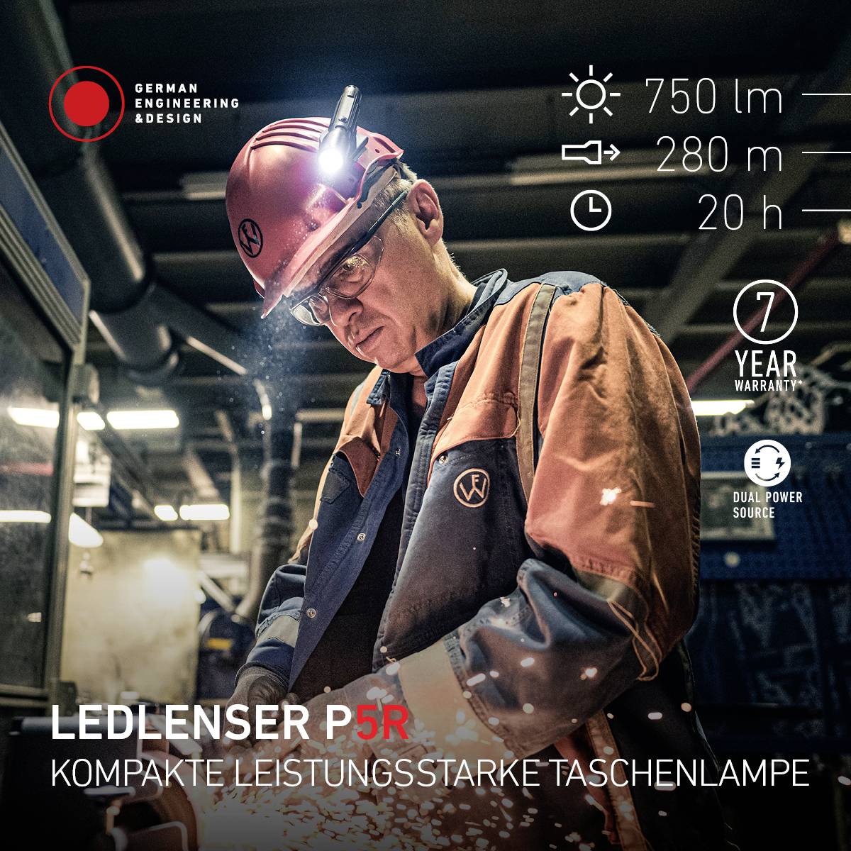 Ein Arbeiter in Schutzkleidung hält eine Lampe. Text: 'LEDLENSER P5R - Kompakte leistungsstarke Taschenlampe.' Symbole zeigen technische Spezifikationen.