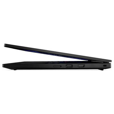 Ein teilweise geöffneter schwarzer Laptop, von der Seite betrachtet, mit sichtbaren USB- und HDMI-Anschlüssen.