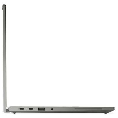 Seitenansicht eines geöffneten Laptops, der Anschlüsse wie USB-C, USB und Audioklinke zeigt, mit schlankem Design und dünnem Profil.