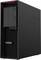 Ein schlanker schwarzer Lenovo ThinkStation P620 Desktop-Computertower mit Wabenfrontdesign, ausgestattet mit Anschlüssen und Tasten auf der rechten Seite.