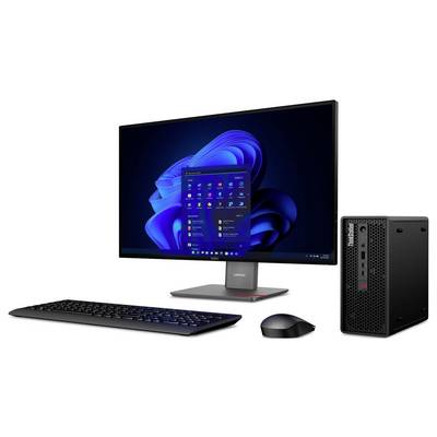 Eine Desktop-Computer-Konfiguration mit einem Lenovo-Monitor, der eine Windows-11-Oberfläche zeigt, ergänzt durch eine Tastatur, Maus und Rechnergehäuse.