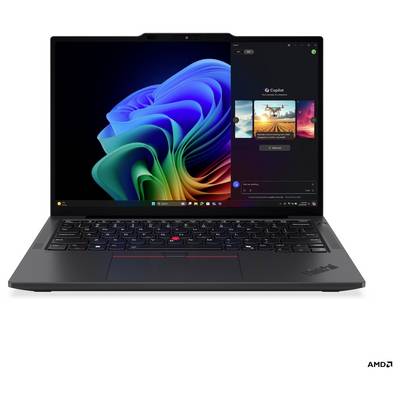 Laptop mit einer farbenfrohen Software-Benutzeroberfläche und Chat-Anwendung auf dem Bildschirm, die lebendige Grafiken und ein elegantes Design präsentiert.