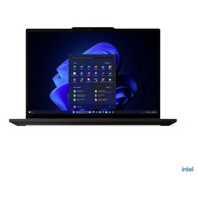 Ein Laptop, der das Windows 11-Startmenü auf dem Bildschirm zeigt, vor einem dunklen Hintergrund mit einem blauen abstrakten Design.