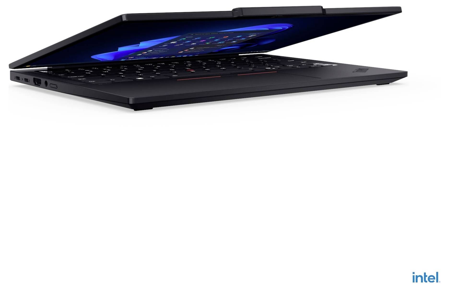 Ein teilweise geöffneter Laptop, von der Seite betrachtet, mit einer Bildschirmanzeige mit Icons, auf der linken Seite mit Anschlüssen, versehen mit dem 'Intel' Logo.