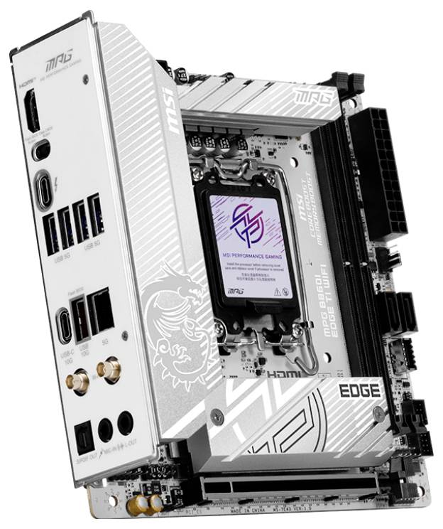 Eine silberne und schwarze Motherboard mit mehreren Anschlüssen und Steckplätzen, mit einer zentralen Komponente, die die Aufschrift "MSI Performance Gaming" trägt.