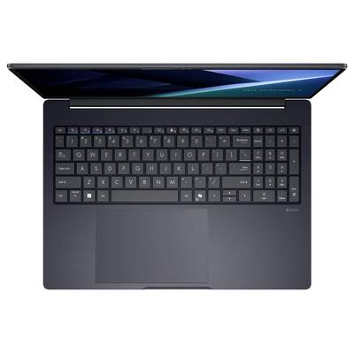 Ein Laptop mit offener Klappe, der eine vollständige QWERTY-Tastatur, ein Touchpad und einen Blick auf den Bildschirm zeigt.